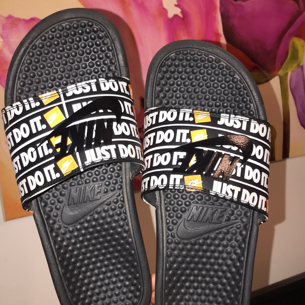 Nike slides